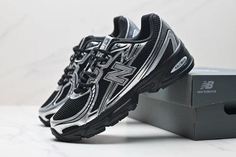 New Balance 740 Black & Silver Metallic